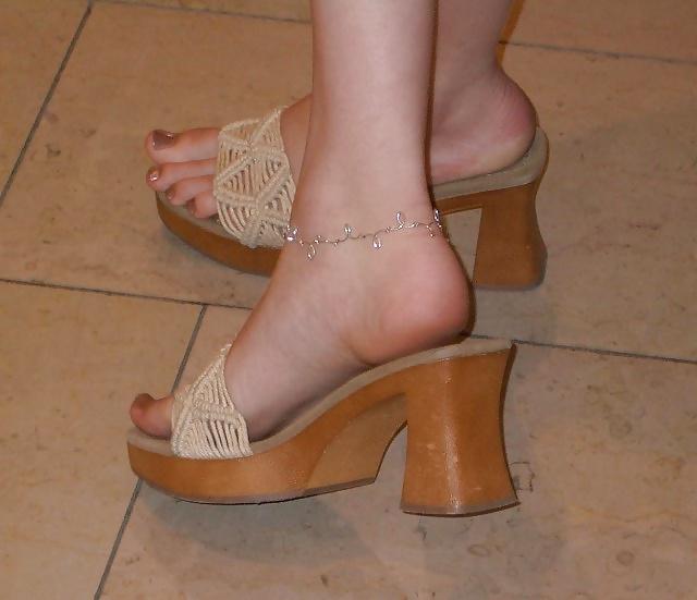 25P Feet and heels