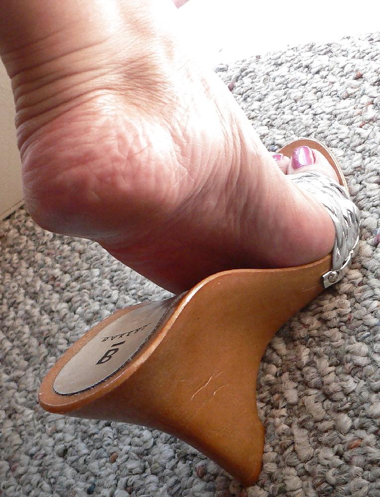 25P Feet and heels