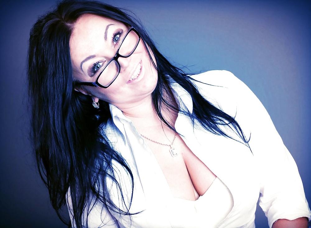 21P Russian Webcam Model (MILF)