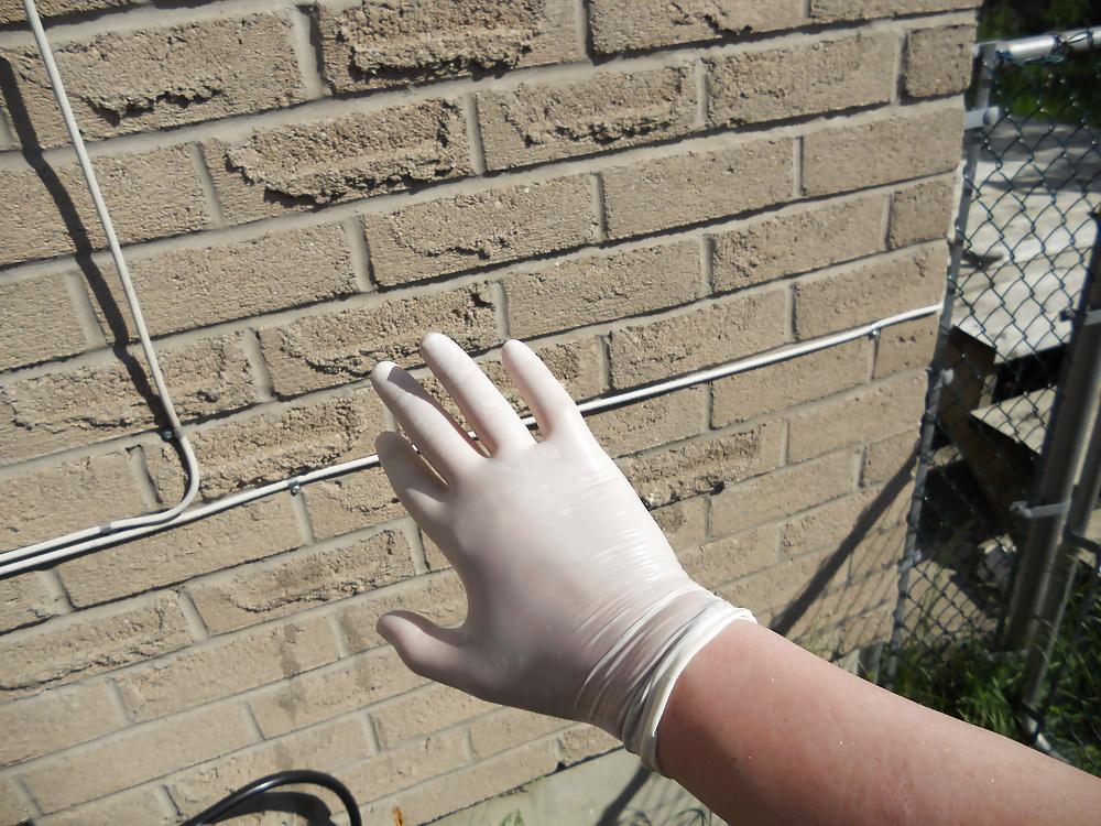 6P Gloves outside
