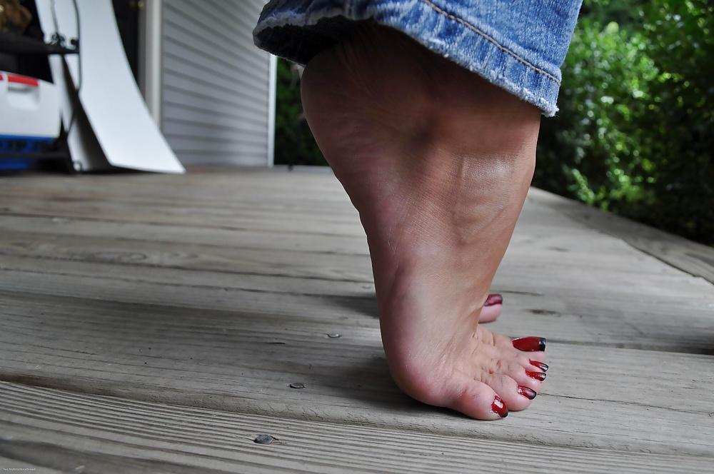 25P Mature feet pt 4