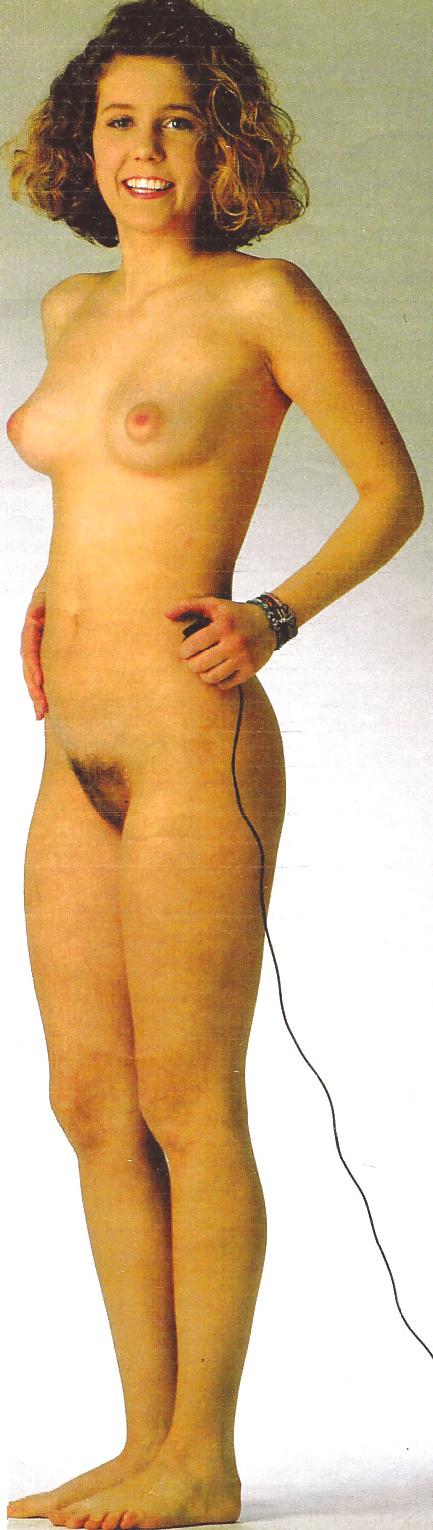 8P Heute Nackt - Cute Girls first time posing nude