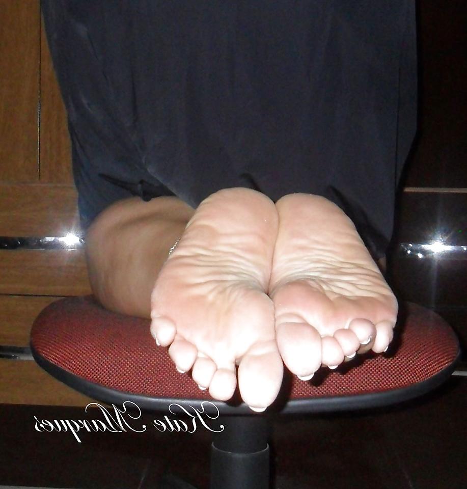 25P Kate Feet =2