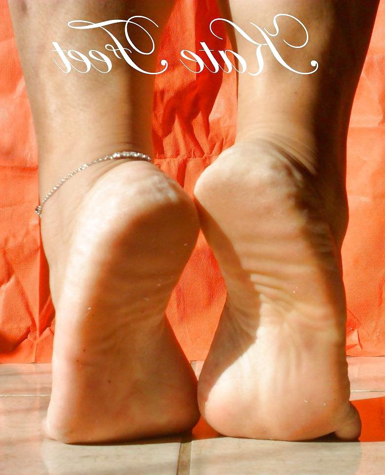 25P Kate Feet =2