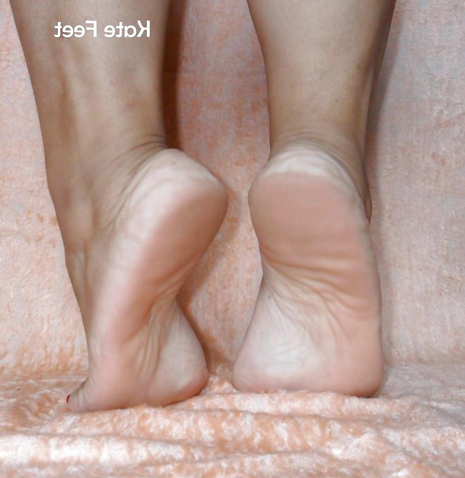25P Kate Feet =2