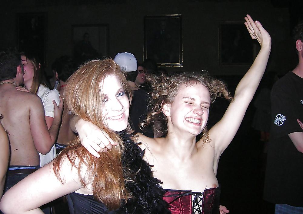 19P Sluts With Their Tits Exposed in Public