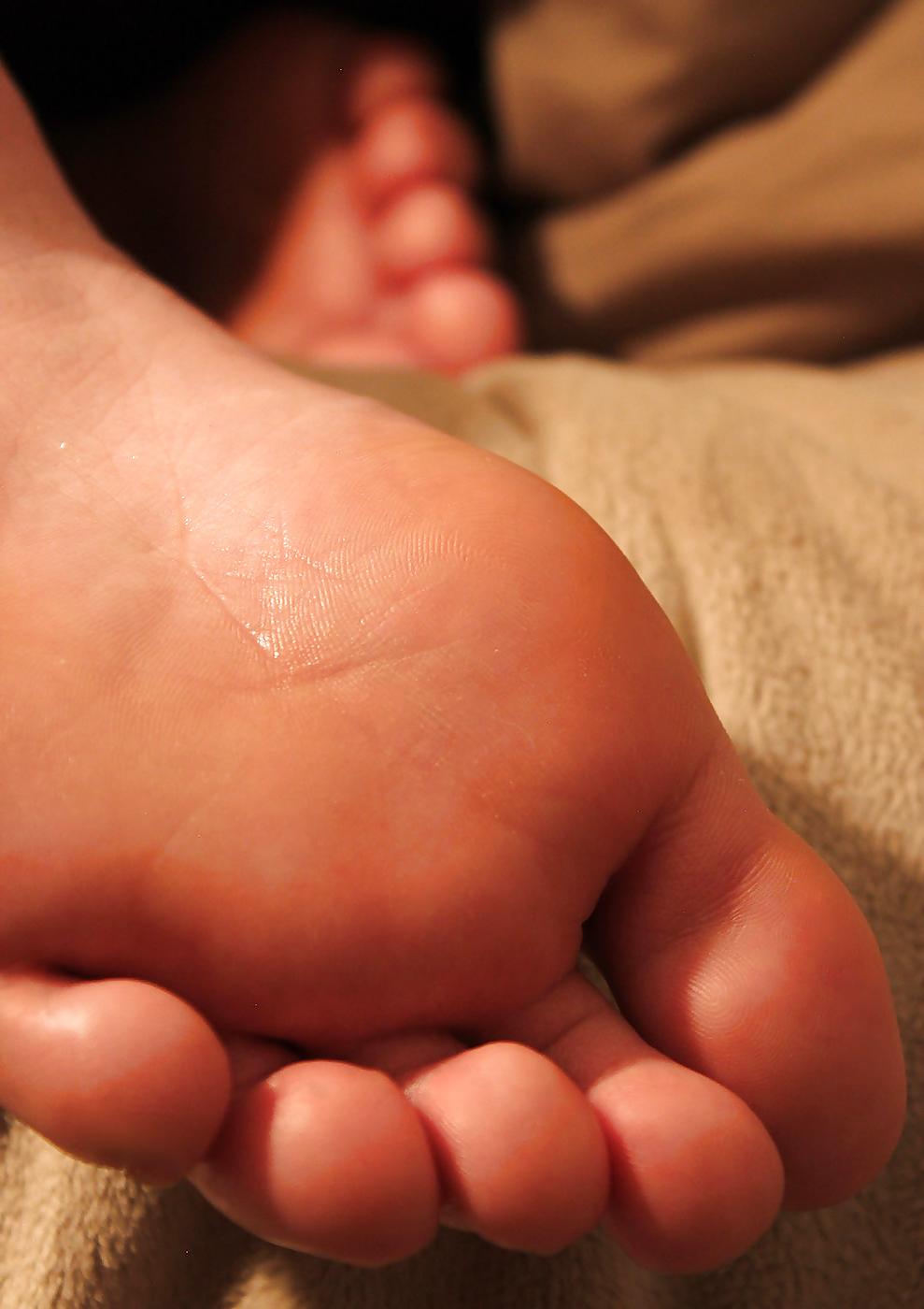 15P Beautiful Feet, soles and toes