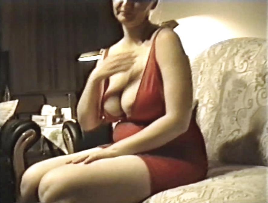 12P SAG - Voluptuous Wife's Massive Juggs 28