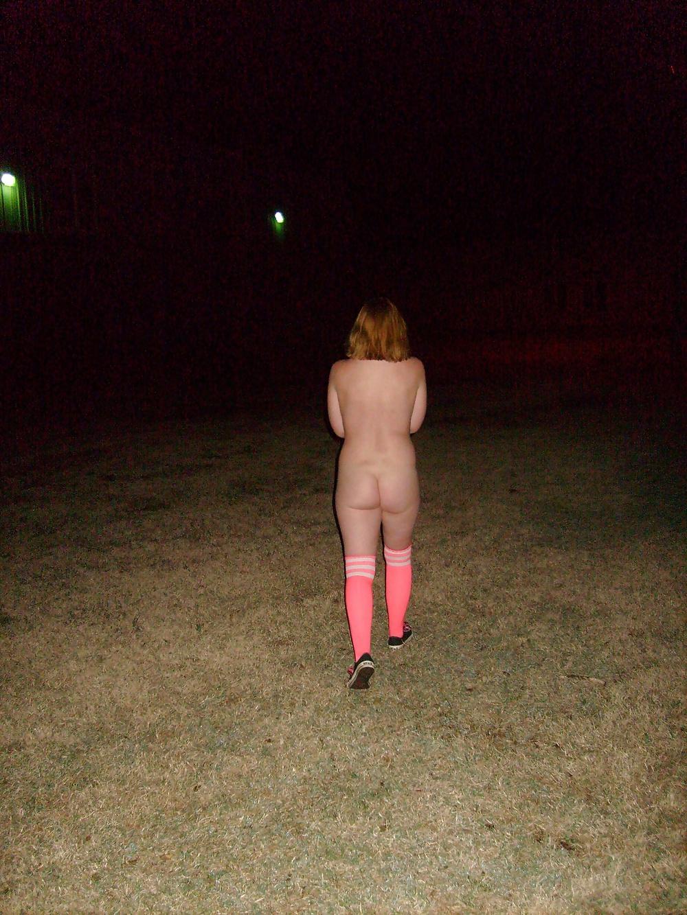 25P Nude In Public 1