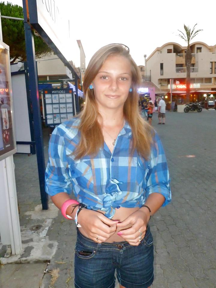 18P Camille la petite bitch