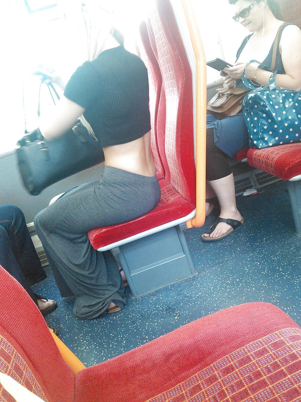 15P Londonperv's Candids 2014 - June vol 6 (Train Perving)