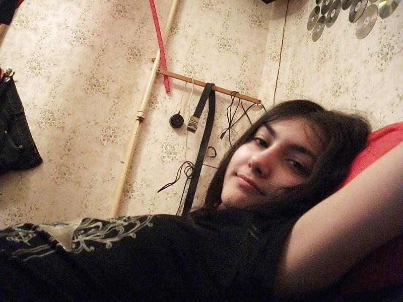 14P Cute girl, small breasts and nice furry pussy