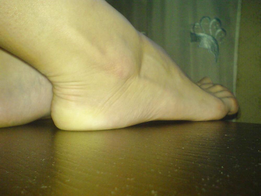 21P Feet and toes