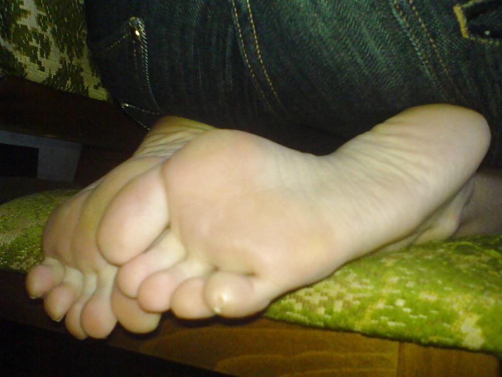 21P Feet and toes