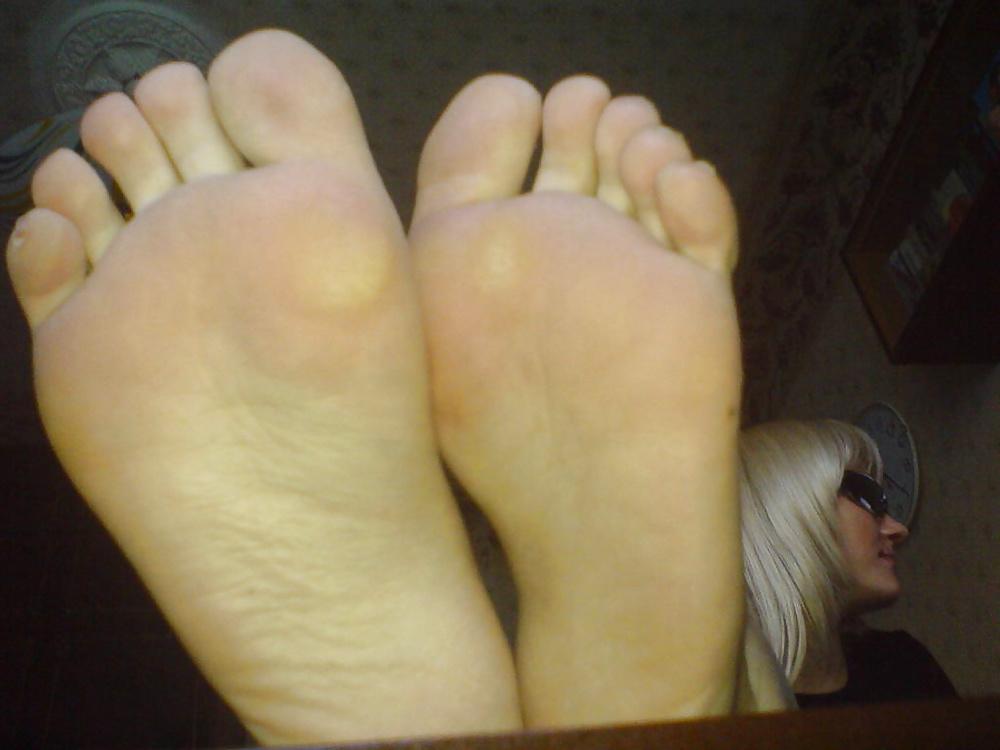21P Feet and toes