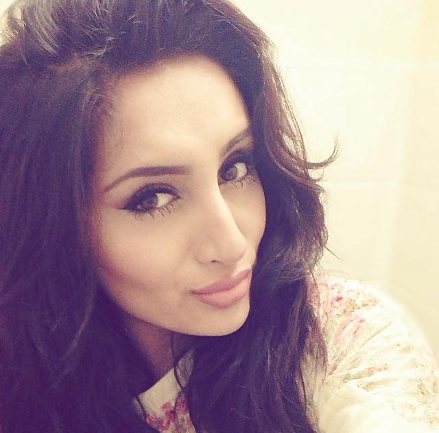 16P Sexy uk british - Indian paki slut for comments