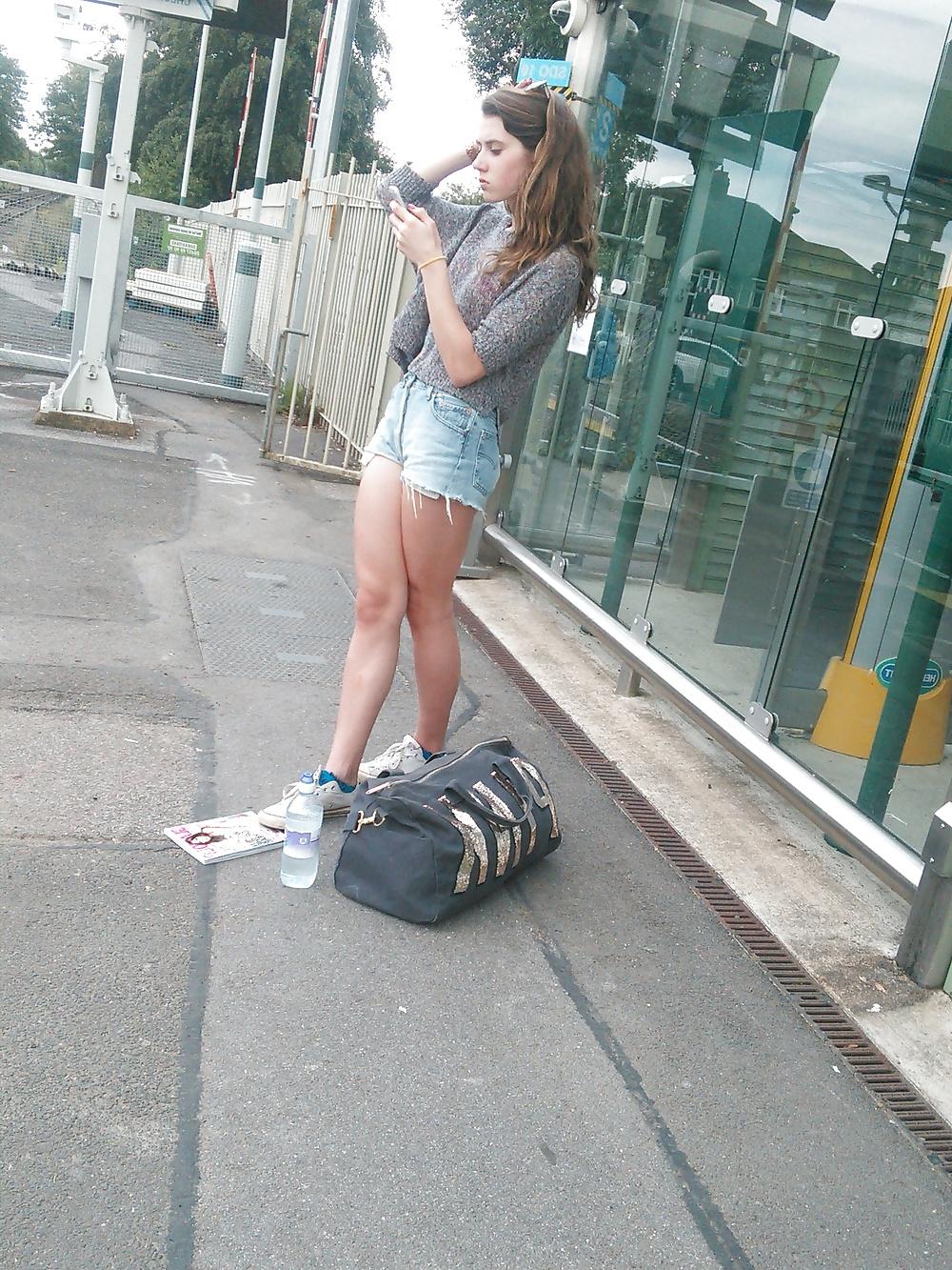 11P Londonperv's Candids 2014 - June vol 10 (Train Perving)