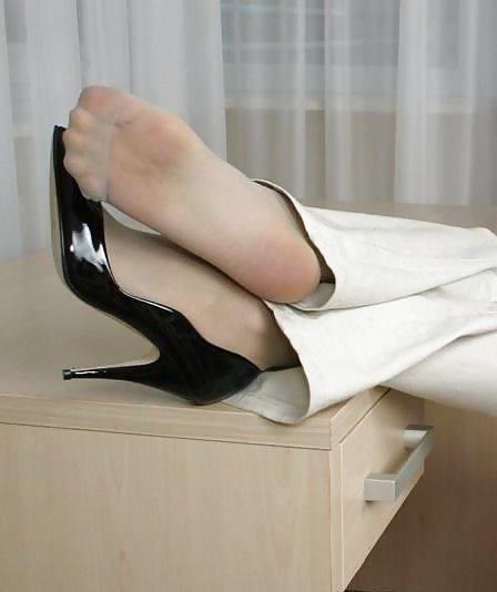 12P Nylon feet