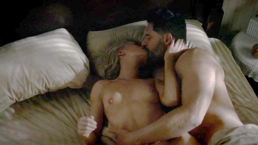 25P Anna Paquin Topless (New True Blood)