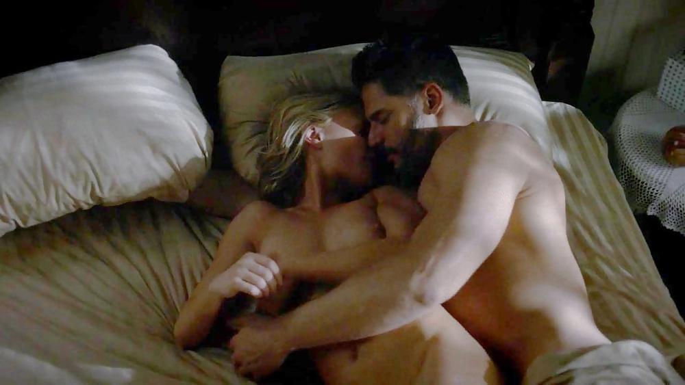 25P Anna Paquin Topless (New True Blood)