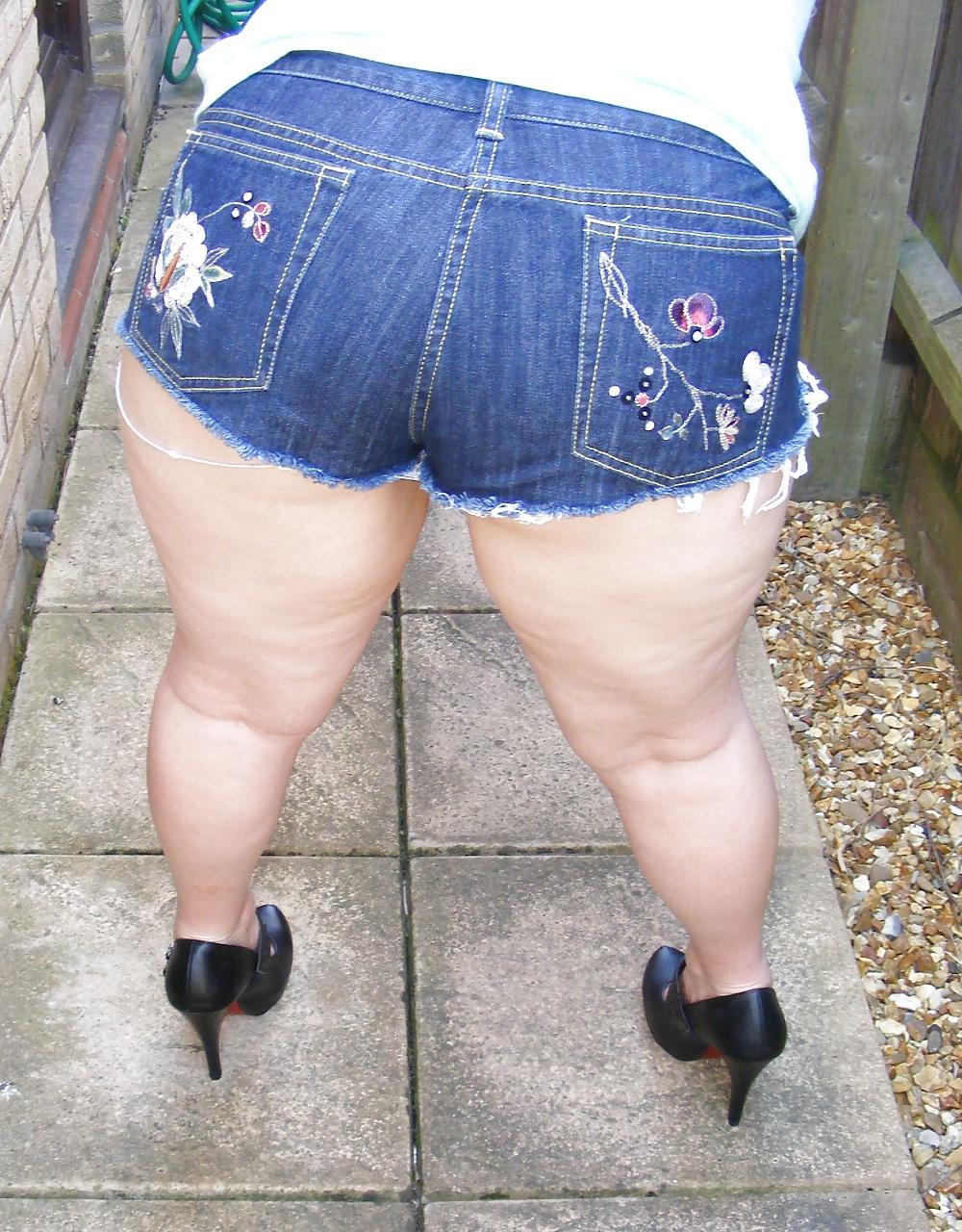 25P Take off your knickers - it's time for punishment (part 3)