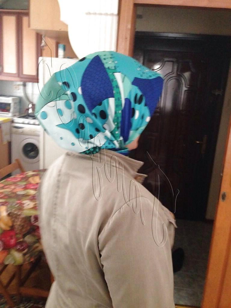 24P Turkish Turbaned Bitch Basak
