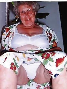 5P That old bitch pose for me