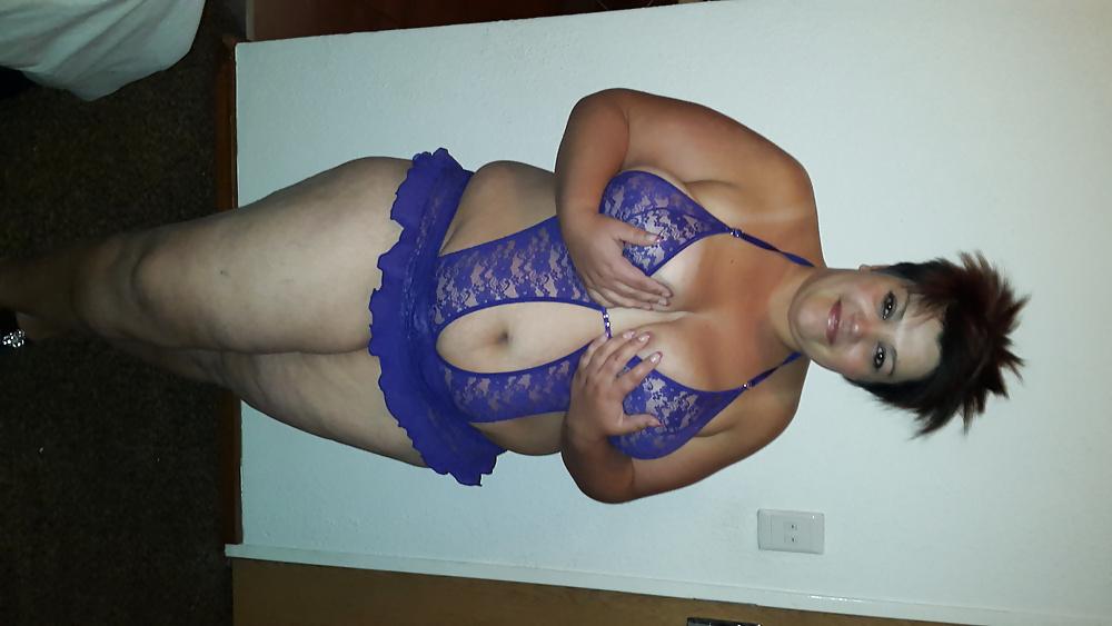 25P Bbw wife in lingerie and heels for bbc