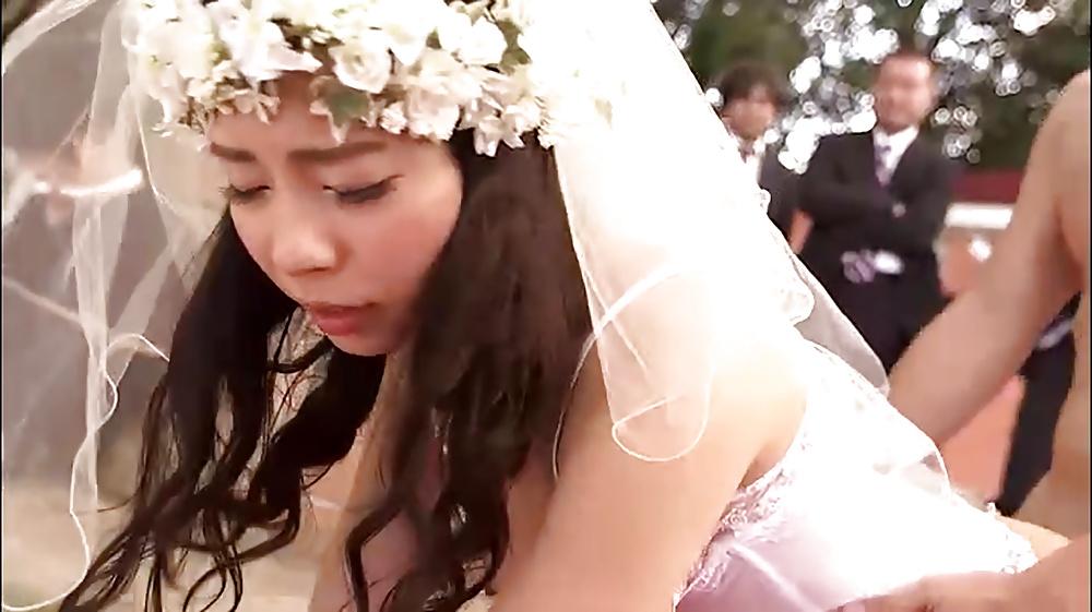 22P Japanese bride fucked in public