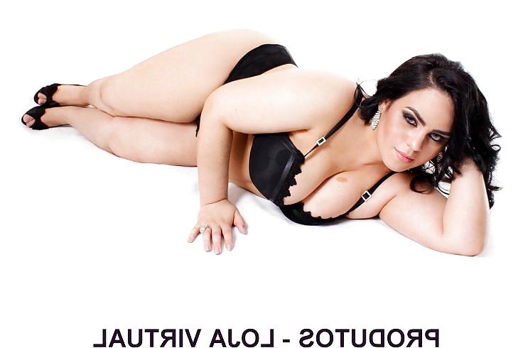 25P Plus Size Model Goddess: Julia Pires
