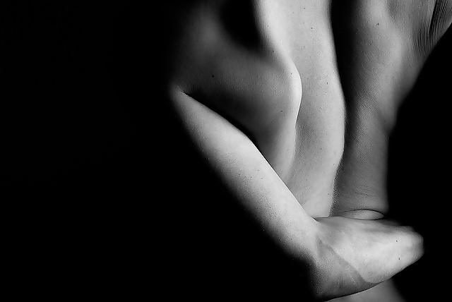 14P Female shoulder  