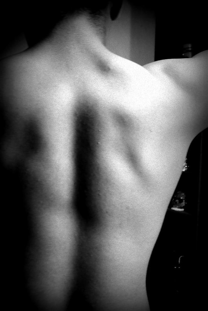 14P Female shoulder  