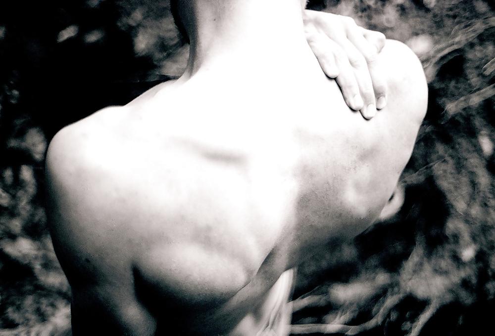 14P Female shoulder  