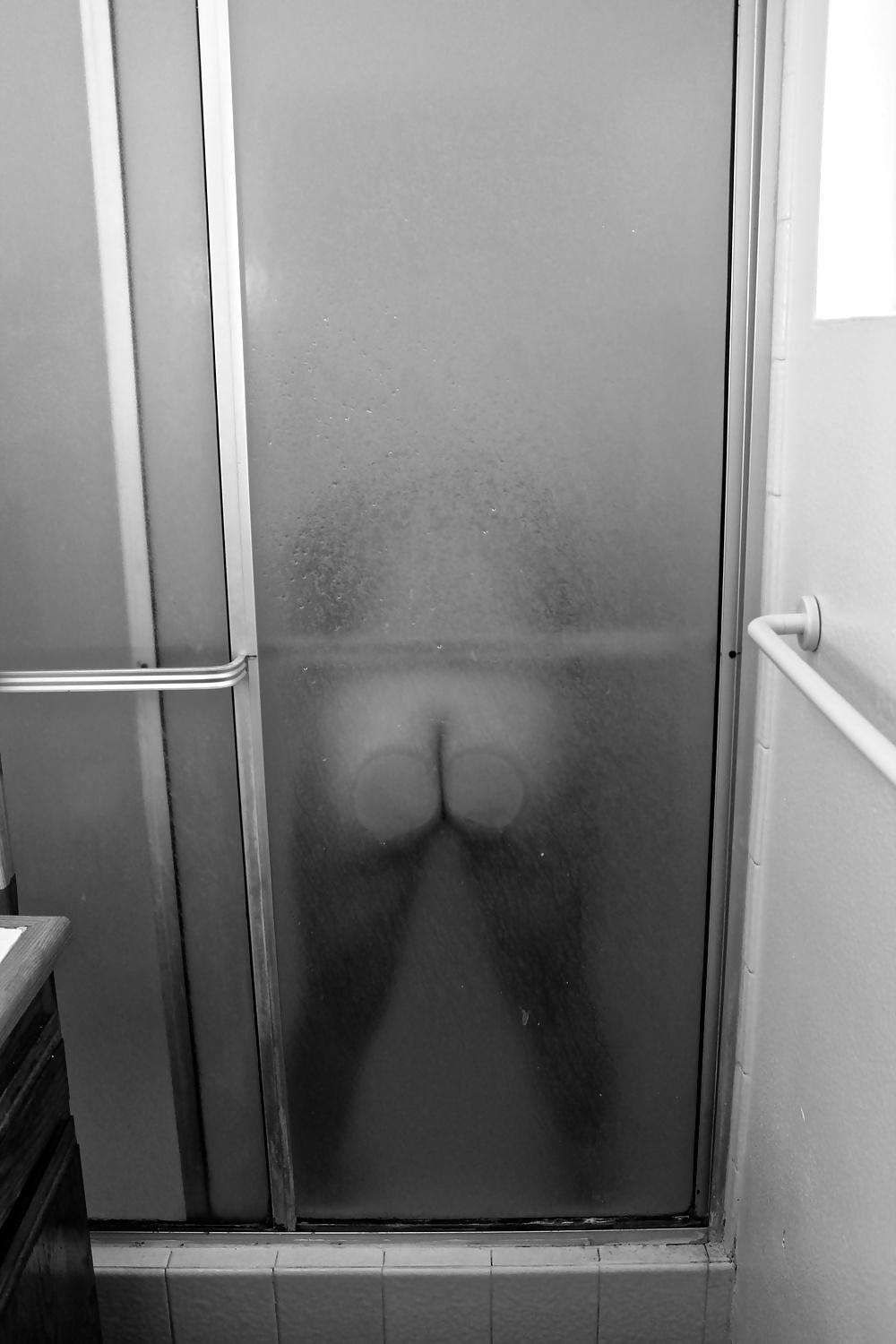 8P Juicy J: Shower and Make up