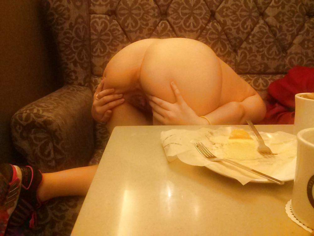 20P Korean women flashing in public