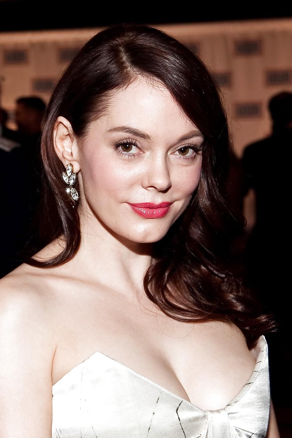 15P Female celebs - Rose McGowan archive . but scent lingers