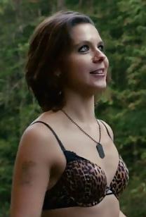 9P Actrice Paloma Kwiatkowski (from Bates Motel)