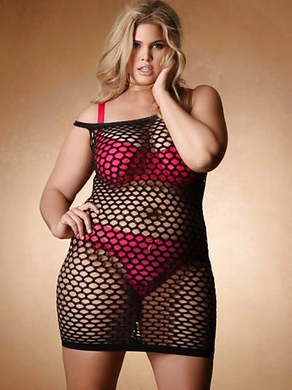 8P Plus Size Model Goddess: Kristina Yeo