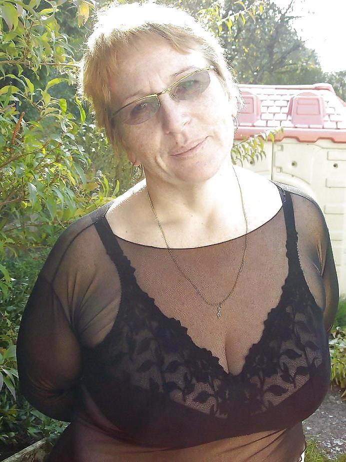 10P Hot Ladies In Glasses 1