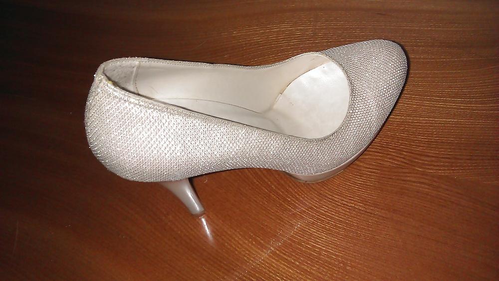9P Found bitch highheel on the highway
