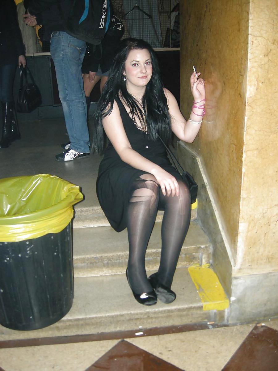 25P July 2014 party Girls Feet and Legs