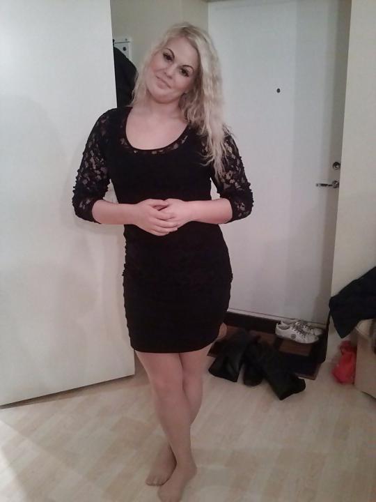 25P July 2014 party Girls Feet and Legs