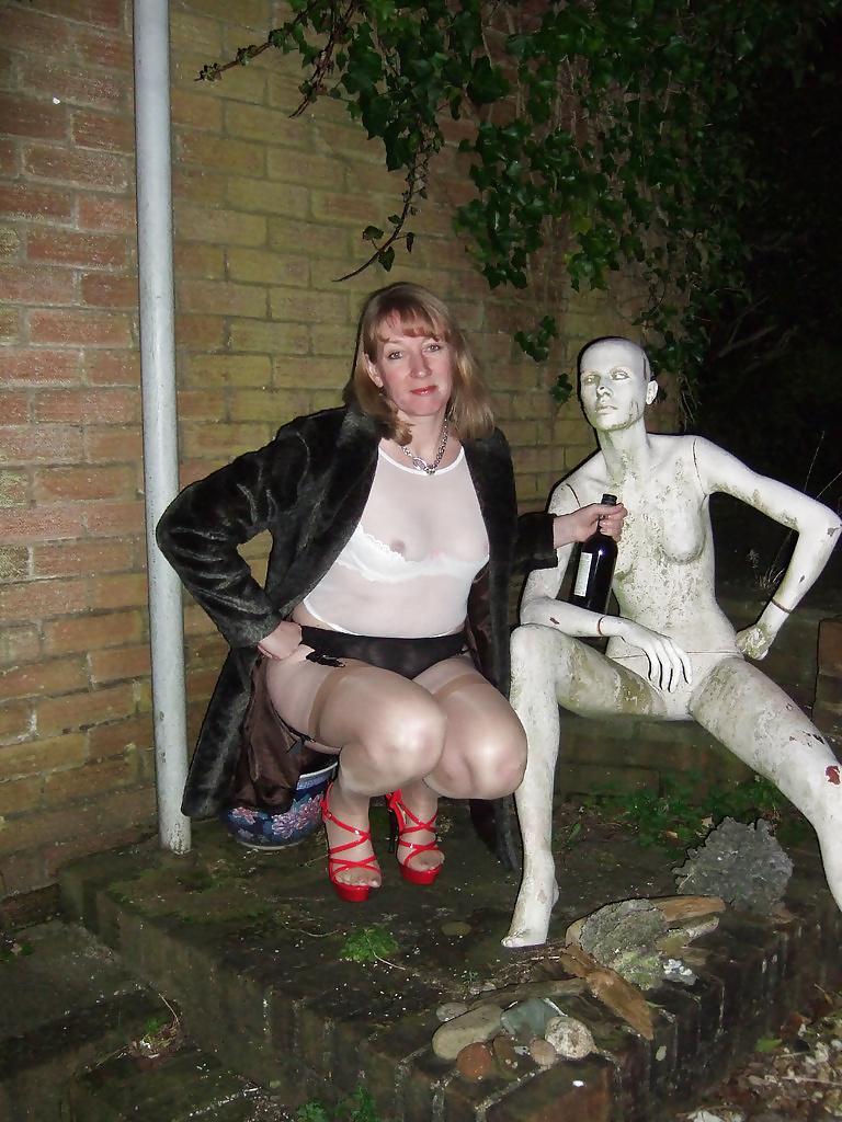 25P Real wives and girlriends non black stockings