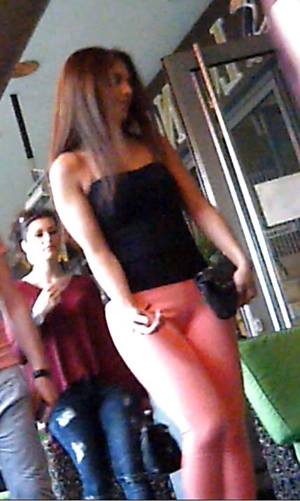 25P Very hot tanned bitch in tight pants touch of cameltoe
