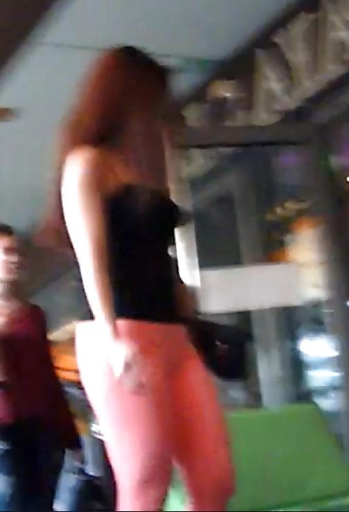 25P Very hot tanned bitch in tight pants touch of cameltoe