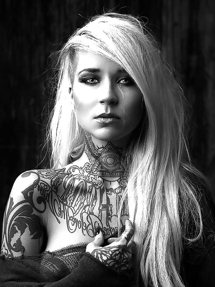 25P Artful Art Of Body Art: Ink #7