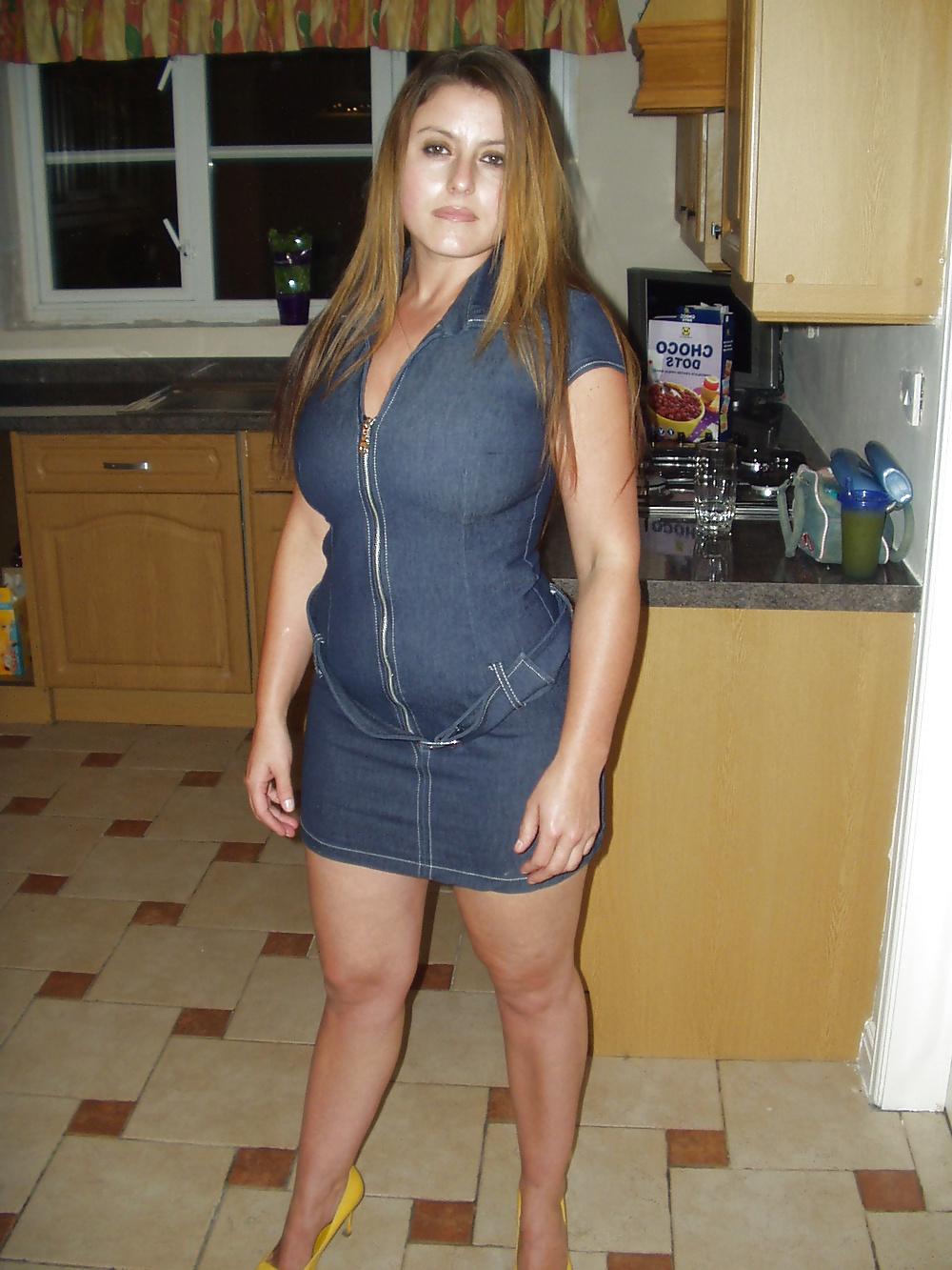 6P Ronseal, The Ultimate Chunky Milf