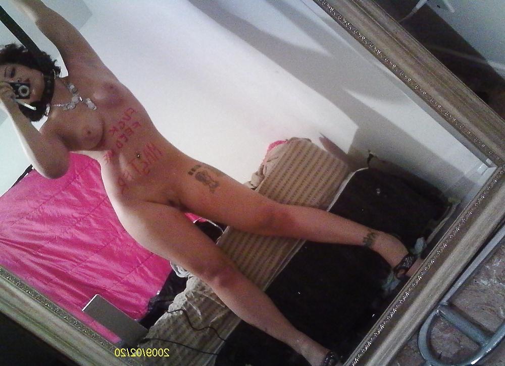 5P Black bitch selfshot