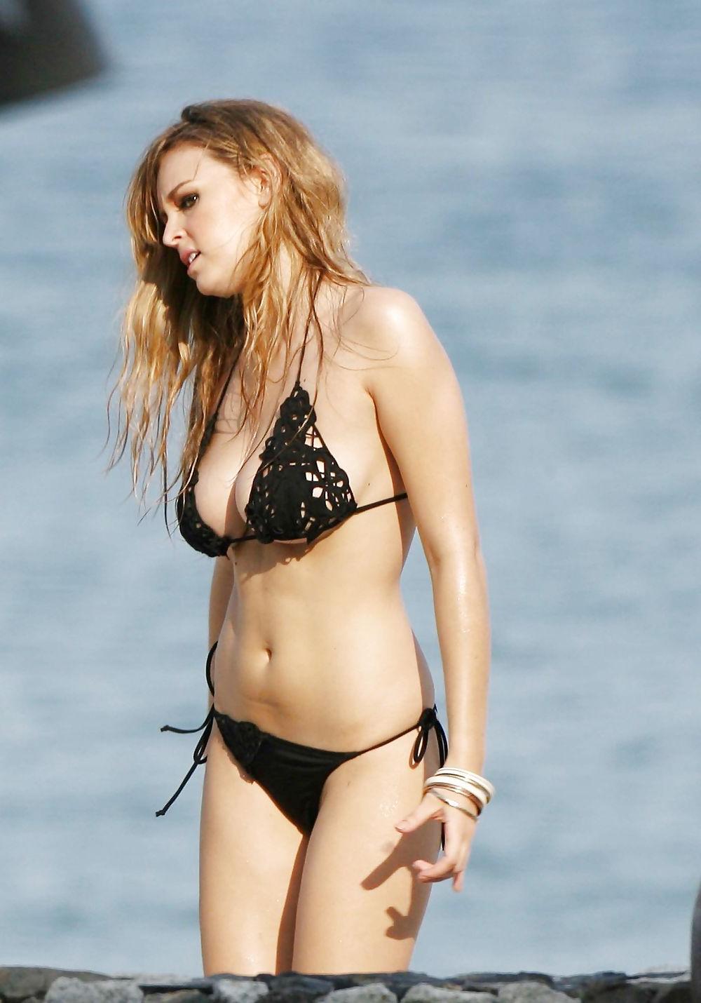 22P Keeley Hazell Topless Various Bikinis