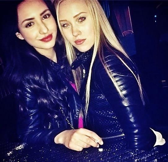 25P Blonde Bitch